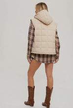 Load image into Gallery viewer, Puffer Zip-Up Hooded Vest
