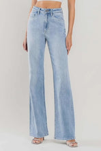 Load image into Gallery viewer, 90&#39;s Vintage Super High Rise Stretch Flare Jeans
